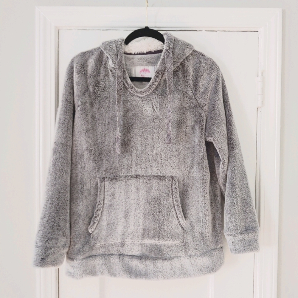 BNWOT NEVER WORN szS GRAY Plush Hooded Sweatshirt
